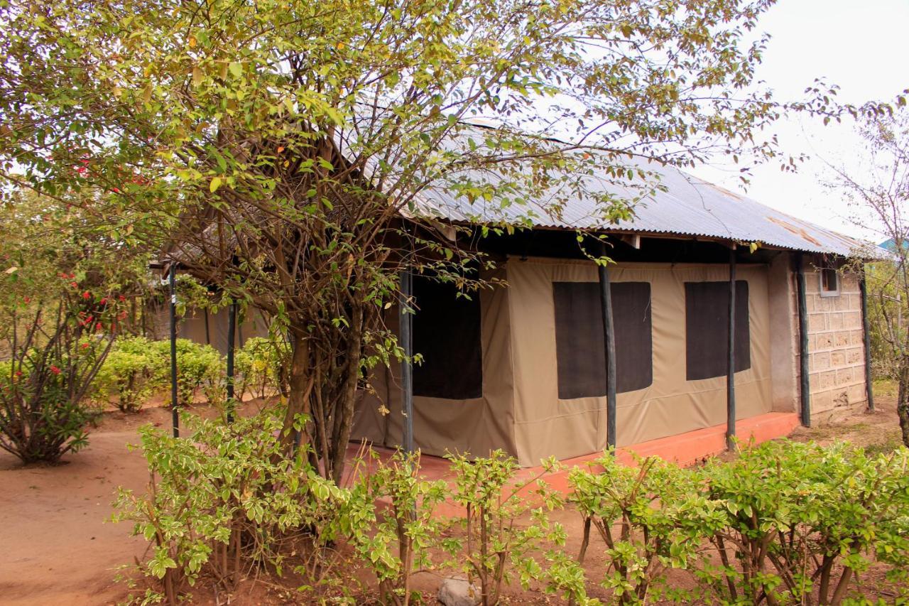 Eco Mara Forest Camp Ololaimutiek Exterior foto