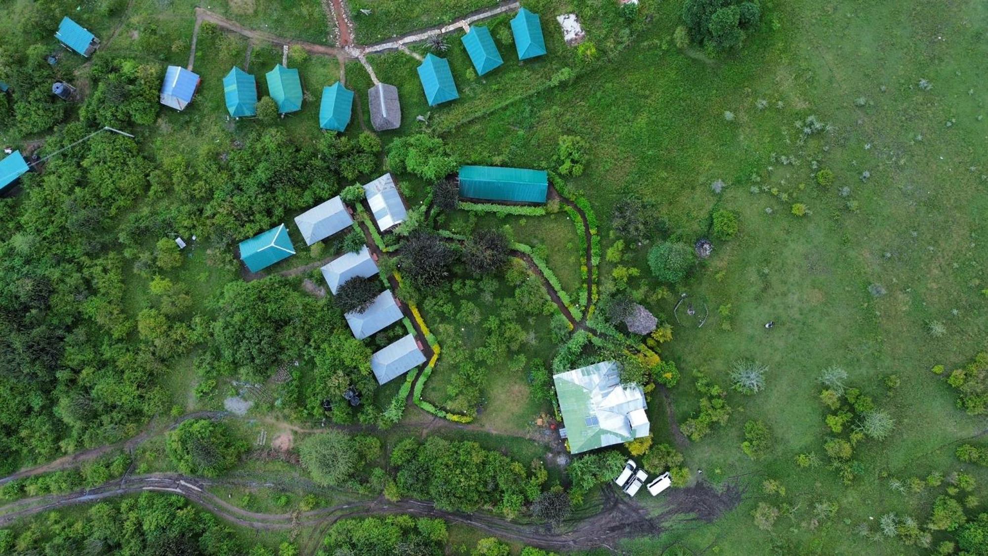 Eco Mara Forest Camp Ololaimutiek Exterior foto